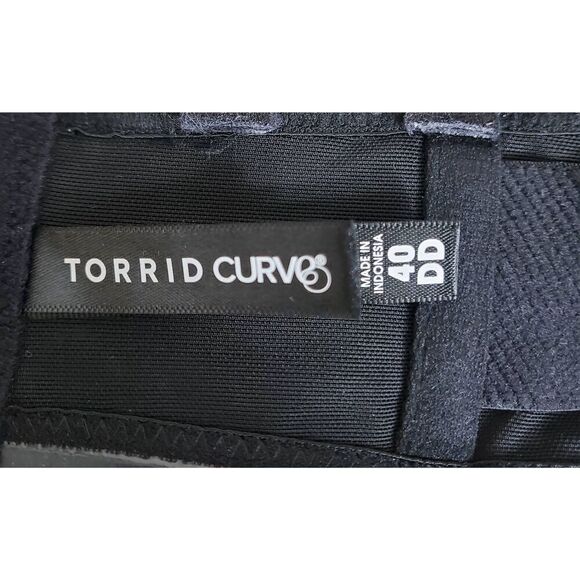 Torrid Curve Bra 40DD - Picture 3 of 5